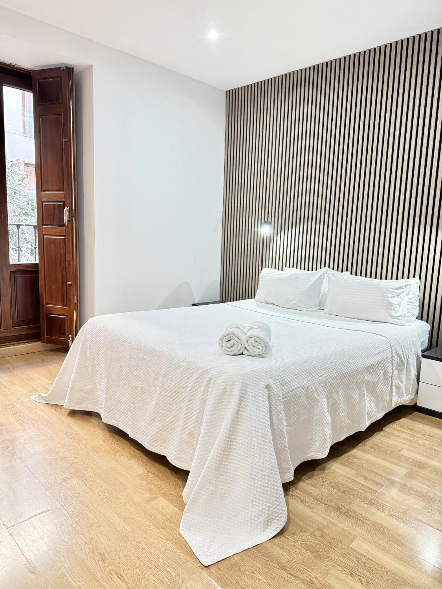 Apartamentos Day Madrid San Antonio Centro Gran Via Sol Malasana Exterior foto